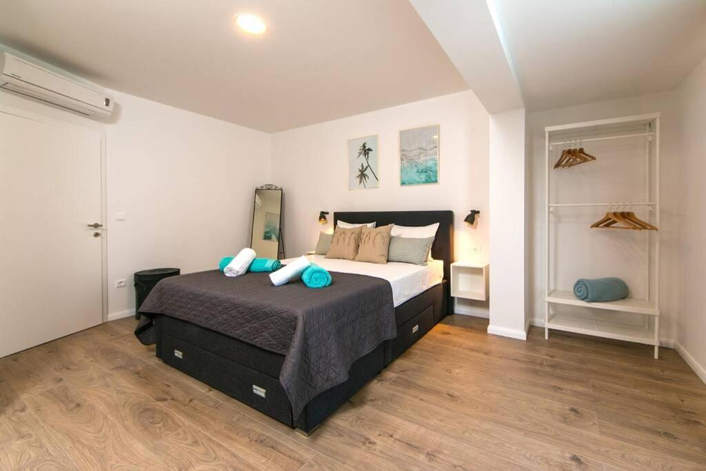 Apartman Macan Brela Exterior photo